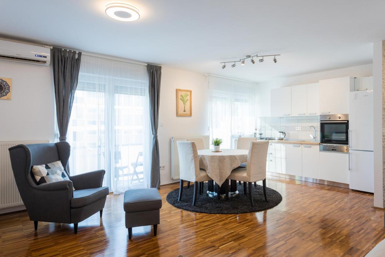 Spacious 2Bdr Apartment - Free Parking Zagreb Eksteriør billede